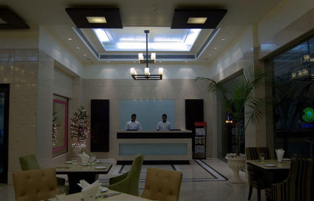 Madhuban Hotel New Delhi Exteriör bild